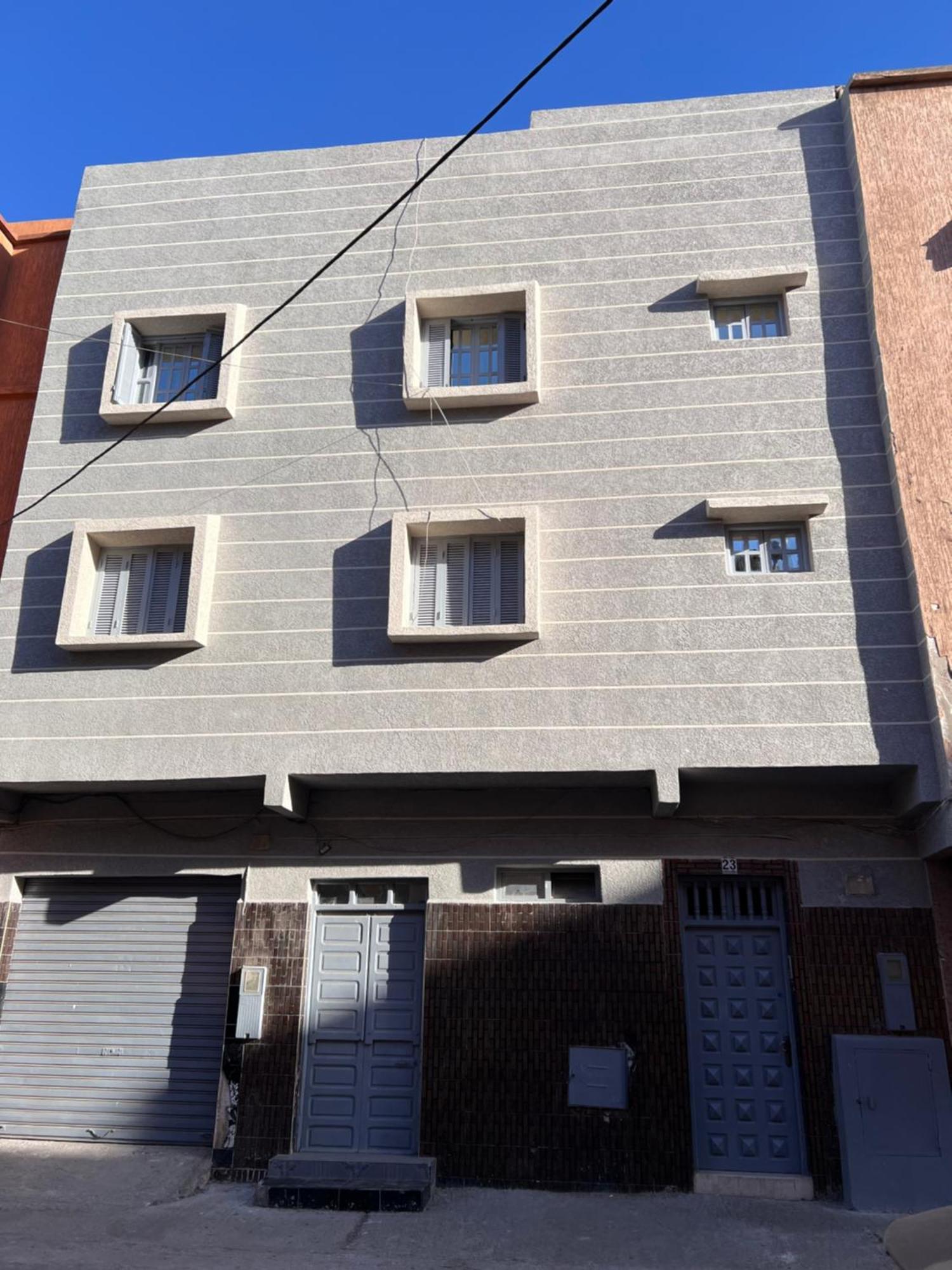 דירות אסאוירה Red House מראה חיצוני תמונה